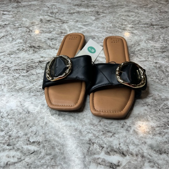 a new day sandals shoes black gold buckle size 7.5  new with tags Bennie - Picture 5 of 5